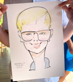  Очки придают изображению хрупкость
          и трогательность, Михаил Шабалин, шаржист